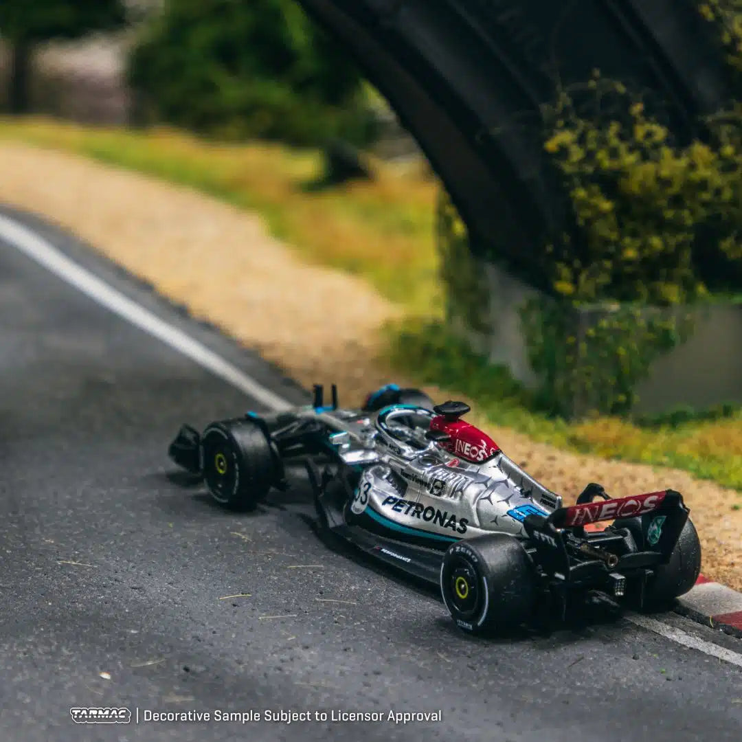 Mercedes-AMG F1 W13 E Performance George Russell 2022年比利時大獎賽參賽車 Tarmac Works 1:64比例模型車